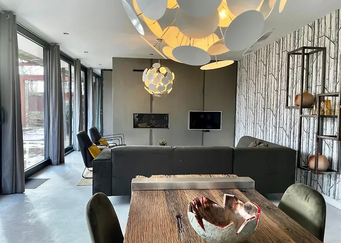 Stalen Boshuis Semesterbostad Oosterhout (North Brabant)