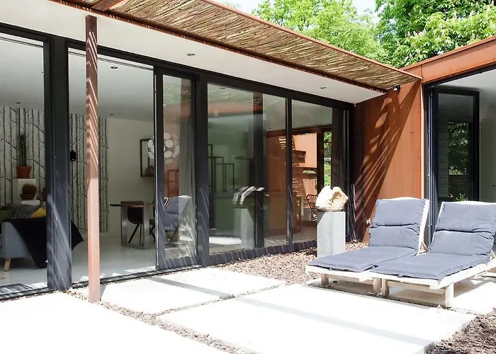 Stalen Boshuis Semesterbostad Oosterhout (North Brabant)