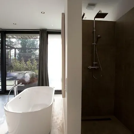 度假居 Stalen Boshuis 奥斯特豪特