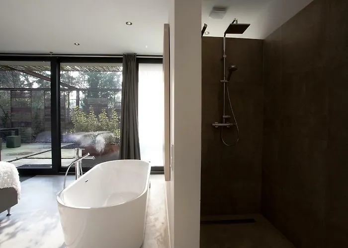 Hébergement de vacances Stalen Boshuis Oosterhout (North Brabant)